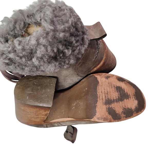 UGG taupe sueded leather heeled lace up boots 7.5 Cabincore - Picture 9 of 9